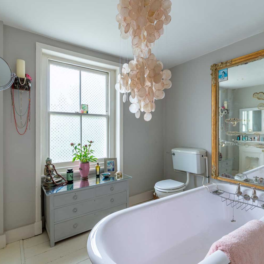 Alessandro Pietrosanti Photographer in London for Property, Food, Corporate, Lifestyle, Street and Weddings